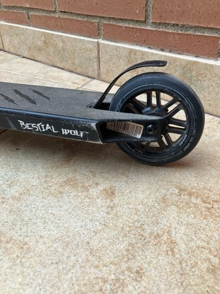 Patinete Bestial Wolf Rocky R12