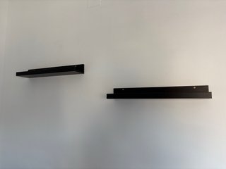 Baldas flotantes negras Ikea