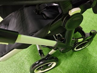 Bugaboo Donkey 2 Negro Capotas Nuevas