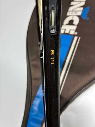 Raqueta de tenis UNICHE con funda