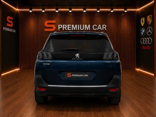 Peugeot 5008 2021