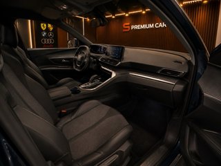 Peugeot 5008 2021