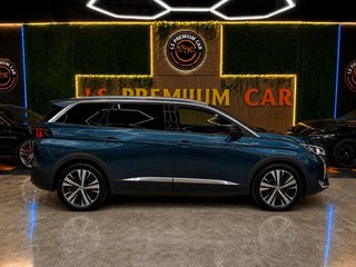 Peugeot 5008 2021