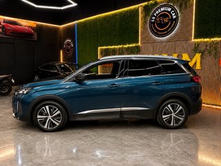 Peugeot 5008 2021