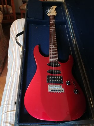 Guitarra Eléctrica Fernandes Roja