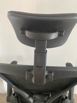 Silla de oficina ergonómica con malla