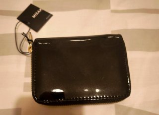 Cartera billetera Misako negra y dorada