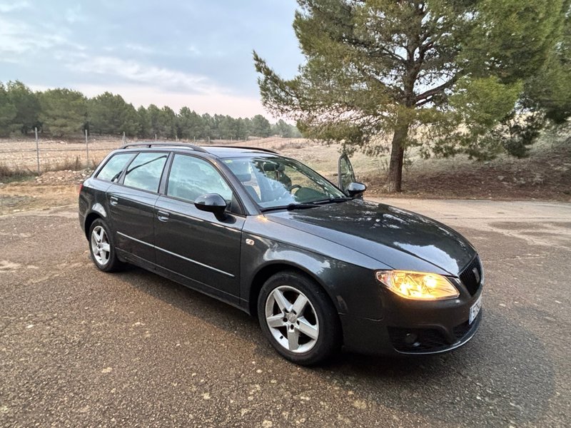 SEAT Exeo ST 2.0 tdi 2009 - foto 1