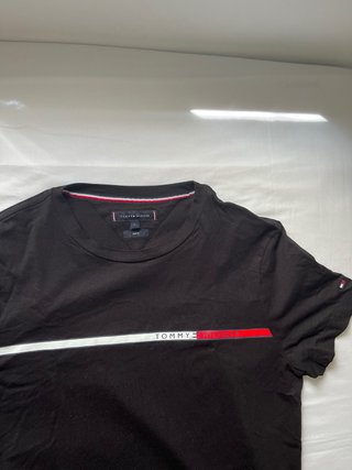 Camiseta Tommy Hilfiger Negra