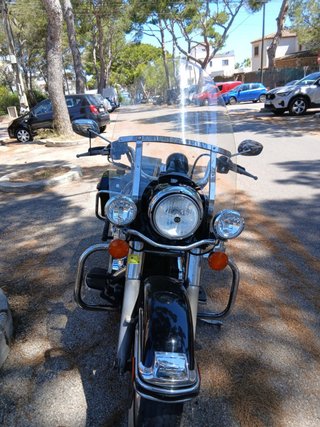 Harley Davidson Road King Police