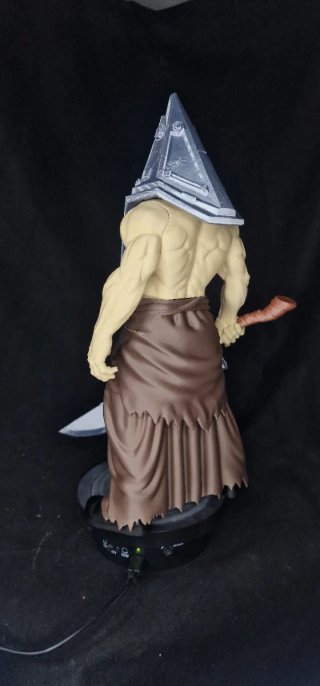 Figura Pyramid Head Silent Hill 30cm