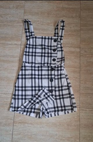 T34, Stradivarius, peto shors efecto falda cuadros