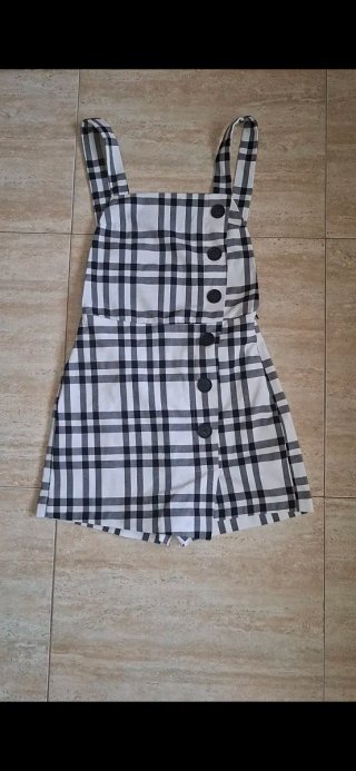 T34, Stradivarius, peto shors efecto falda cuadros