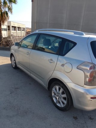 Toyota Corolla verso 2005