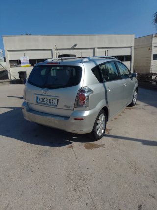 Toyota Corolla verso 2005