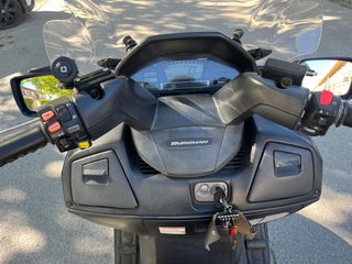 Suzuki Burgman 650 CC Azul