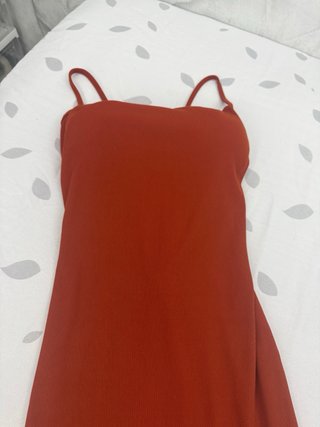 Vestido color caldera con  espalda cruzada al aire