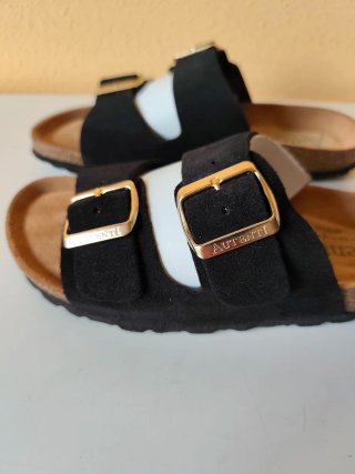 Sandalias de chica N°39 de Natura.