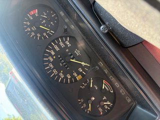 Mercedes-Benz 260 1987