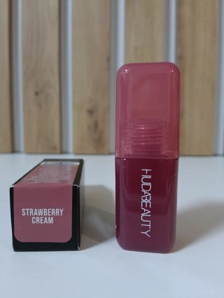 Colorete Huda Beauty Strawberry Cream