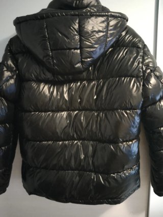 Chaqueta Moncler Negra Brillante