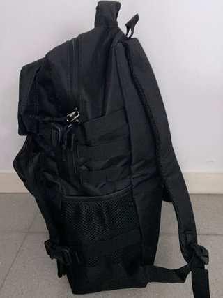 Mochila Táctica Negra con Bandera Española