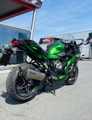 Kawasaki H2 Ninja Sportbike Verde/Negro