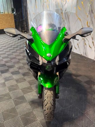 Kawasaki H2 Ninja Sportbike Verde/Negro