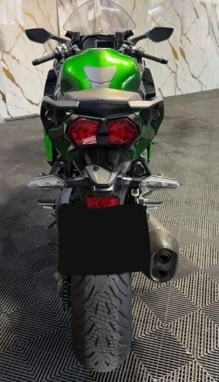 Kawasaki H2 Ninja Sportbike Verde/Negro