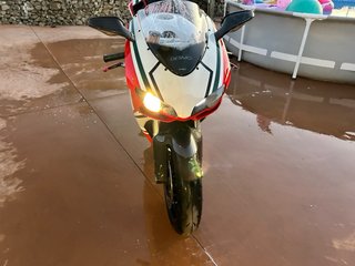 Ducati 848 Sportbike Roja y Blanca