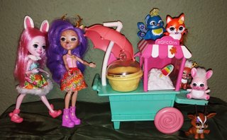 Muñecas y figuras Enchantimals