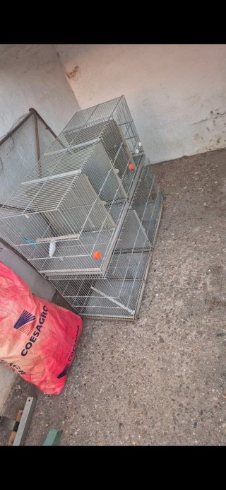 Jaulas de metro apilables