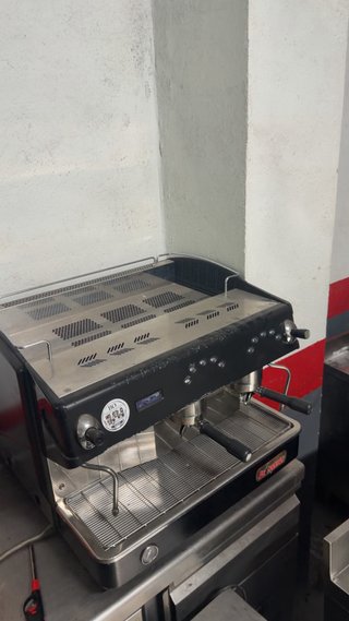 Cafetera 2 Brazos Buen Estado industrial