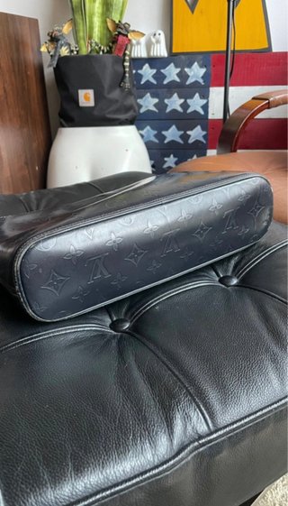 Bolso de mano Louis Vuitton negro