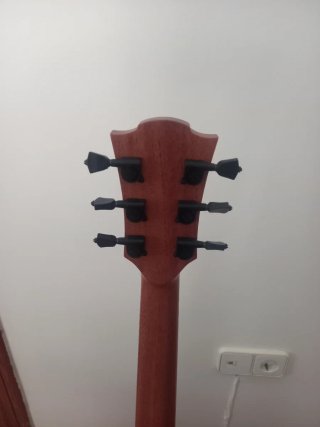 Guitarra electroacústica LAG T118ASCE