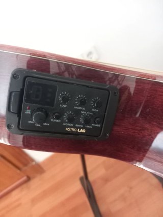 Guitarra electroacústica LAG T118ASCE