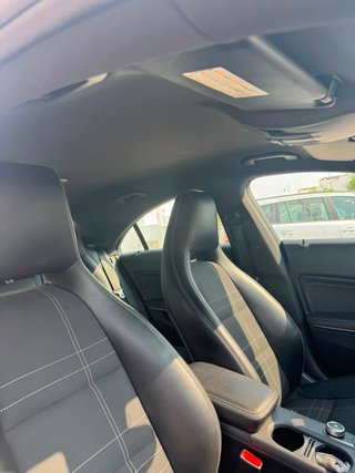 Mercedes-Benz CLA 200 2014