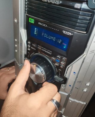 Sharp CD-MP660H Mini Component System