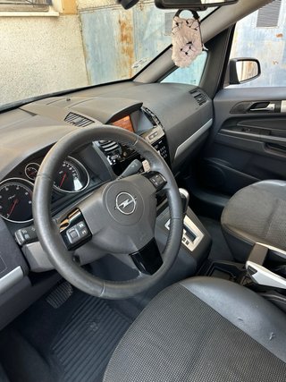 Opel Zafira 2009 full extras