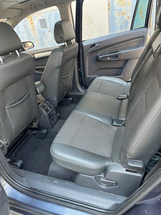 Opel Zafira 2009 full extras