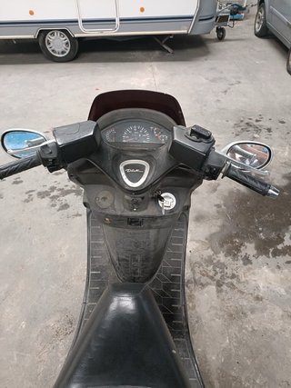 Kymco 49cc Plata Scooter