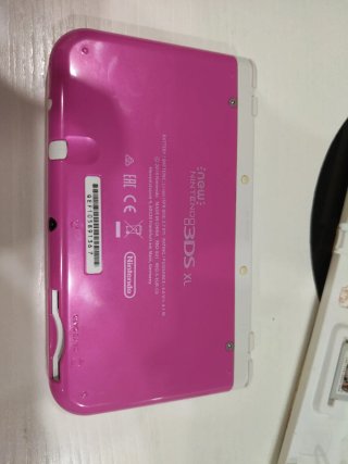 Nintendo New 3DS XL Rosa + Super Mario 3D Land