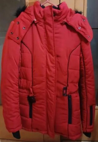 Abrigo rojo talla S