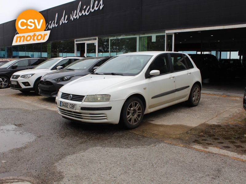 Fiat STILO 1.9JTD 115CV (2002) - foto 1