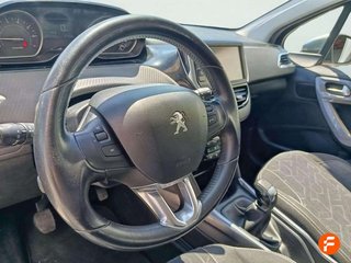 Peugeot 2008 Active 1.2L PureTech 110 S&S