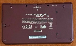 Nintendo DSi XL Rosso Granato