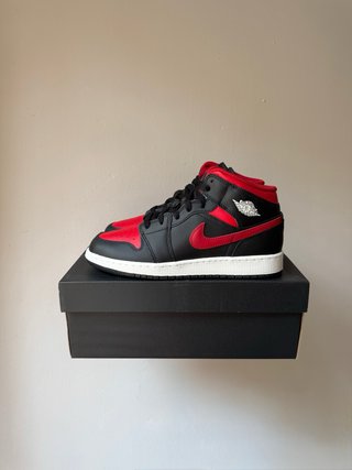 Nike Air Jordan 1 Mid Bred Twist