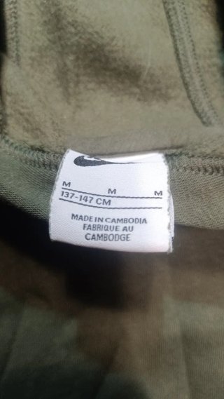 Chándal Nike Verde Oliva talla m niño