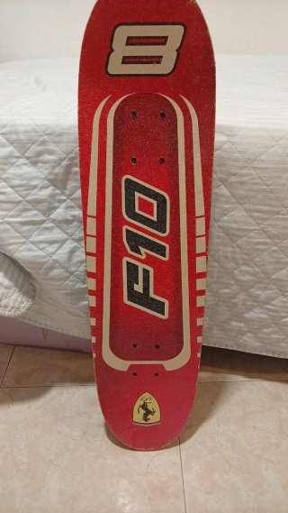 Skate Lamborghini F10 Rojo
