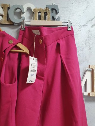 Conjunto Zara Chaleco y Pantalón Rosa